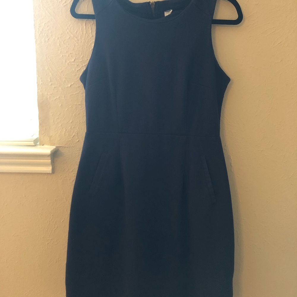 Navy dress w/pockets